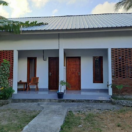 Mandalika Homestay Kuta  Exteriér fotografie