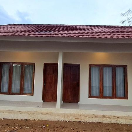 Mandalika Homestay Kuta  Exteriér fotografie