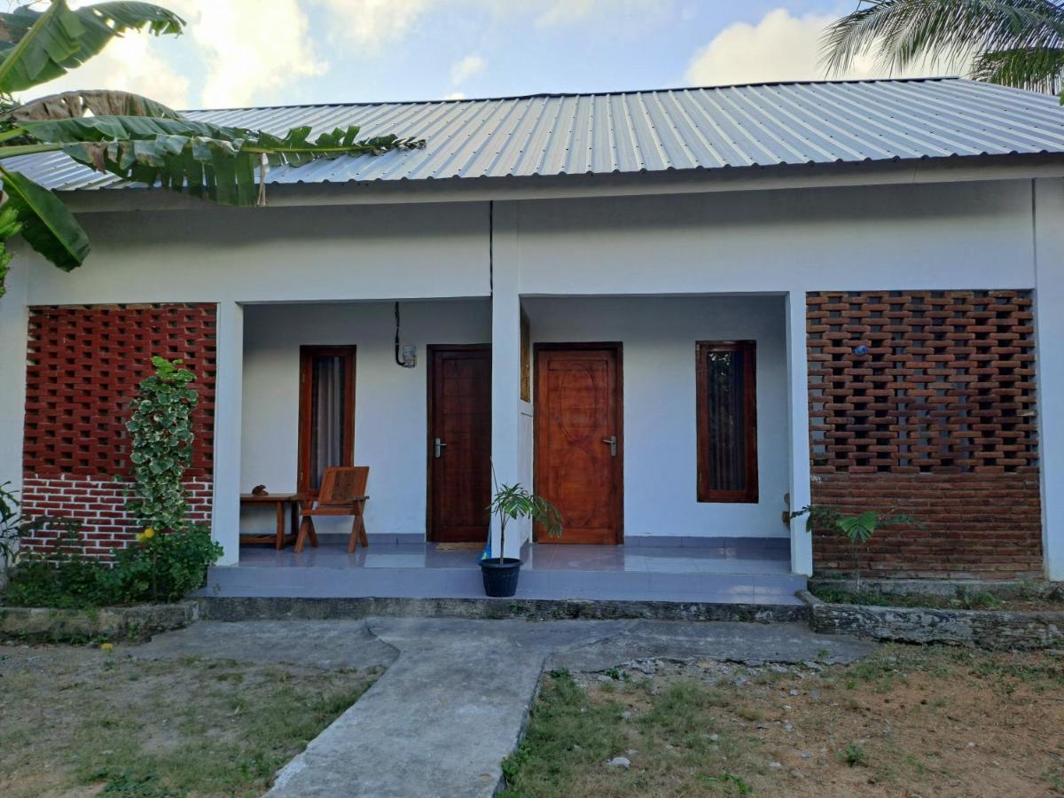 Mandalika Homestay Kuta  Exteriér fotografie